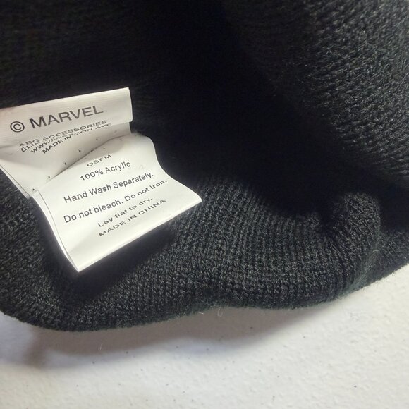 Marvel Avengers Pom Beanie Black Knit Winter Hat Boys/Girls/Adults Cozy Warm - Picture 4 of 4